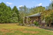 StayAU Lakeview Cottage 2BR Cozy Nature Getaway