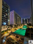 Nueve Staycation - Sea Residences MOA Complex