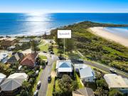 Spindrift Lowerdeck BEACH FRONT location! Wifi+++