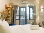 The Cafe Apartment building - 6even