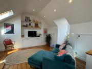 Stunningly Vibrant 1BD Flat Lower Clapton