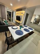 Apartamento perto da praia com piscina !