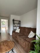 Cozy 3 Bed - Prime Location