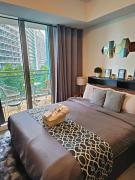 Happy Staycation in Azure Urban Resort Spacious Family Room near SM Bicutan and Manila Airport