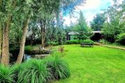 Garden room in green surroundings, sleeps 2