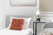 Boutique Single Room - Centrally Located at Granville - Shared Bathroom