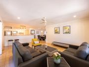 Peaceful 4B2B Sweet Home w Backyard at Springfield