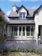 Elegant Townhouse steps from historic Birr Castle