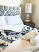 2 Bed Entire Upper Cottage Flat in Central Glasgow