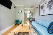 Large 1 Bedroom in Center of London 2