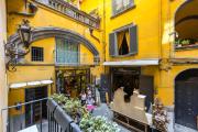 Top Naples