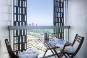 Frank Porter - Cayan Tower Frank Porter - Cayan Tower