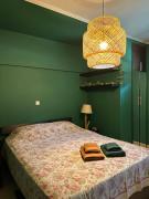 Blessings Apartment with Private Garden and Parking