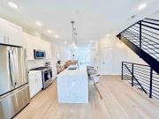 Luxurious 3BDR Penthouse with Private Rooftop Capitol and Monument Views Near Popular H Street Corridor Free Parking and Cancellation