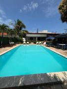 Ampla casa de 3 quartos com piscina em Serrambi PE a 50mts do mar