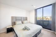 Central located 2 bedroom Apartment in Canberra with Parking