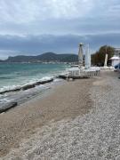 Seafront Porto Rafti, 95 sq m close to airport, garden