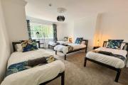 The Jefferson Arms Apartment