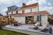 Littlefields - With hot tub, garden, private parking and short walk to beach