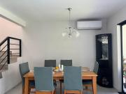 Casa llena de naturaleza y paz perfecta para descansar.