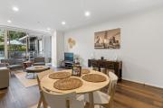 Modern Nomads Southbank Stunning 2 Bedroom Apt with Carpark