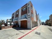 Fantastic Mission Beach condo steps to the Beach