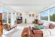 Spacious, Pet Friendly - Close to Main St
