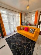 Classy Studio Apartment racecourse Gardens