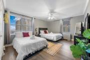 Affordable 2BR Condo, Walk to Downtown Attractions