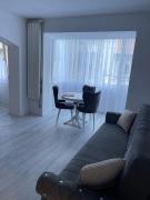 Piața Mihail Kogălniceanu nr 8