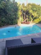 Disneyland Cozy Home 31 Day