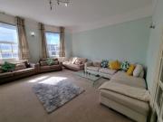 Budget Spacious Flat Fits 5 people in W2