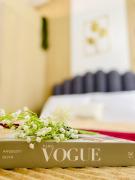 MOA SHORE - Exxy SUITES