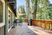 Mtn-View Gem Deck, Grill and Fire Pit in West Point