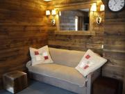 Appartement 2 chambres avec mezzanine, piste skis aux pieds - FR-1-355-77