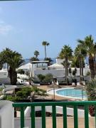 Precioso rincón entre el mar y los volcanes