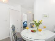 Apartments Villa Angela - Two Bedroom Apartment with Terrace and Sea View Snje na