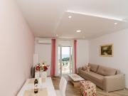 Apartments Marmo - Comfort One Bedroom Apartment with Balcony and Sea View Apartman 2