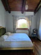 Casa Safranum con mini piscina privata e giardino vista Langhe