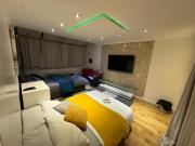 Cozy rooms near Central London Cozy rooms near Central London