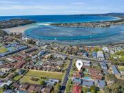 Harbour Lights - townside with a pool