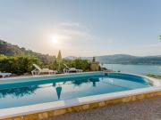 Apartment Sea Star - Three-Bedroom Apartment with Pool and Sea View Apartment Sea Star - Three-Bedroom Apartment with Pool and Sea View