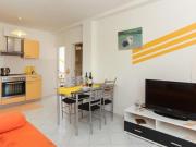 Apartments Pojko - One-Bedroom Apartment with Terrace Yellow Apartments Pojko - One-Bedroom Apartment with Terrace Yellow