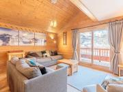 Chalet 3 chambres avec spa et piscine, pied des pistes - FR-1-461-25