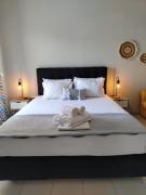 Ninis House Superior - 100m from beach NIDRI TOWN CENTER