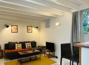 Maison de ville rare vu château