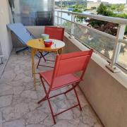 Le Perroquet Appart aux Sablettes plage parking