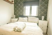 Stunning Flat at Gunwarf Quays Stunning Flat at Gunwarf Quays