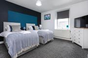 Stylish 3 bedroom home - ideal forguest types- free parking Stylish 3 bedroom home - ideal forguest types- free parking