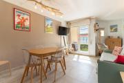 Flat for 4 people with swimming pool tennis court and car park 56